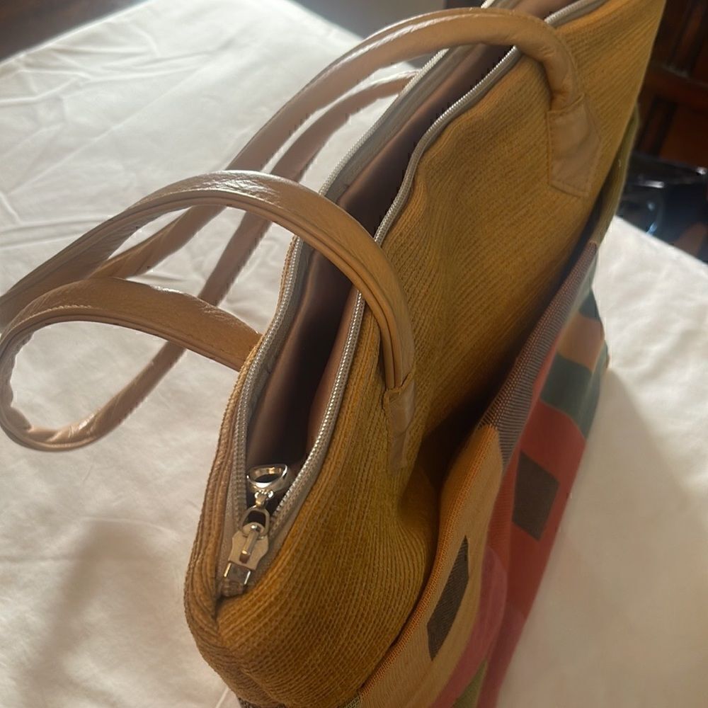 G’s Glory Shoulder Bag
